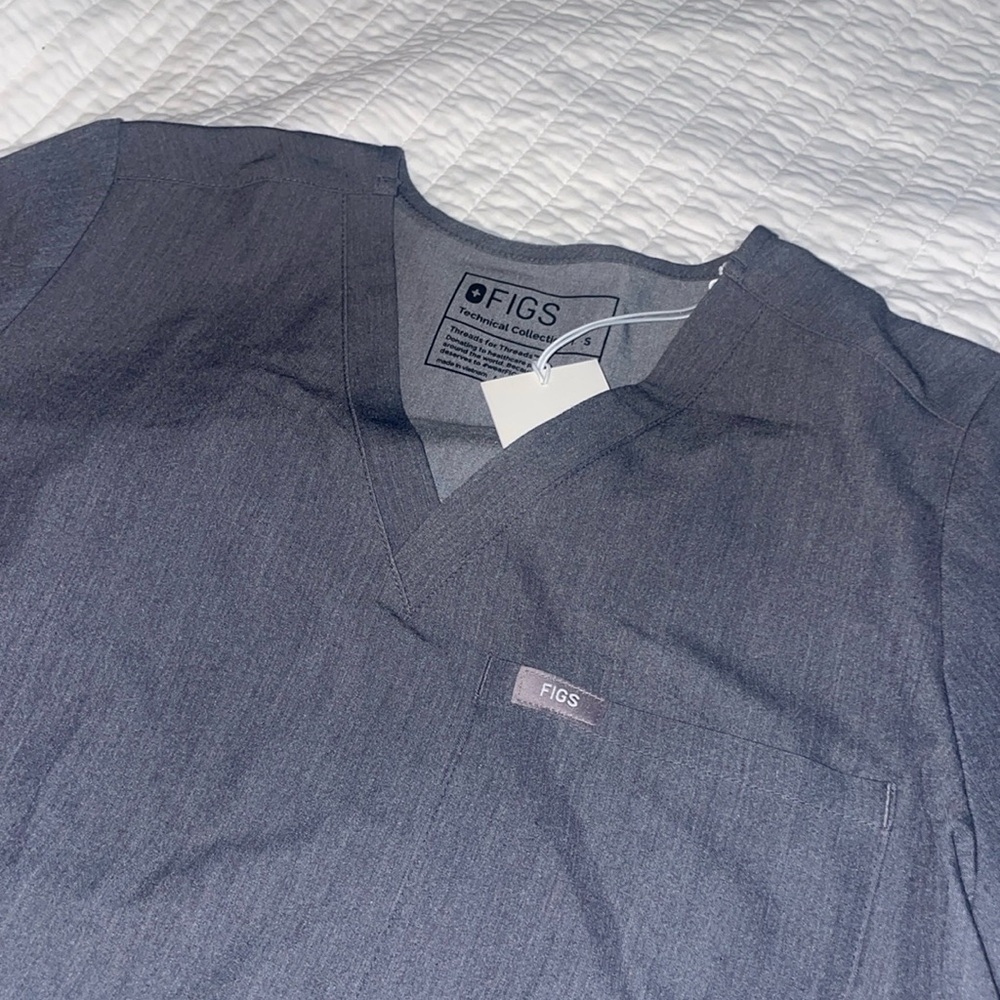 FIGS scrub top